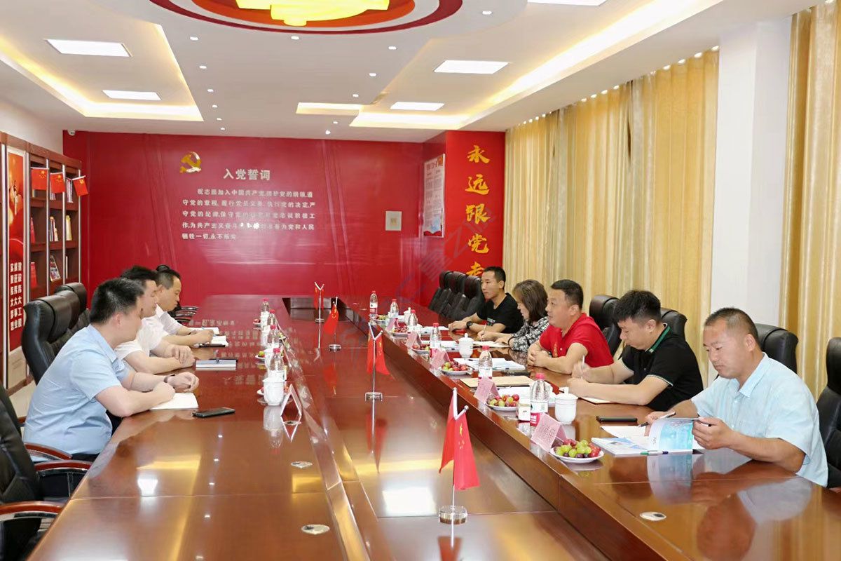 济南市平邑商会走进山东星之诚考察调研(图2)